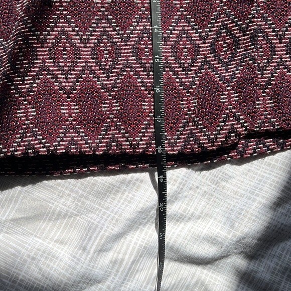 LOFT Faux-Wrap Skirt, Burgundy Maroon Tapestry, Size 6 - Picture 6 of 7